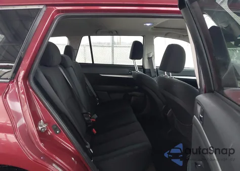 2014 Subaru Outback 2.5I Premium z USA, uszkodzony, nr VIN 4S4BRCDC7E3243889